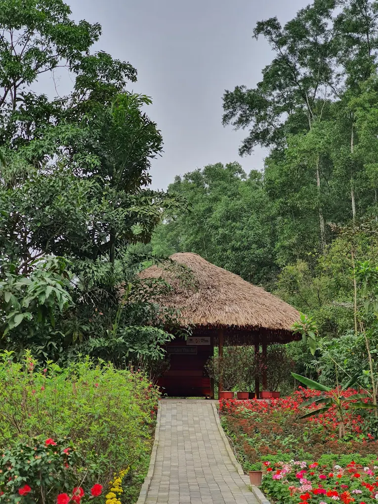 2-Day Thai Hai Eco-Village Cycling Tour